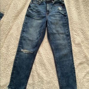 American eagle mom jeans